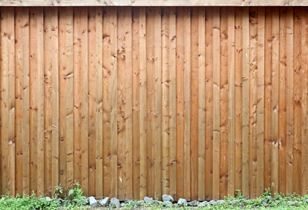 Anchorage fence contractors - Alaska Landworks